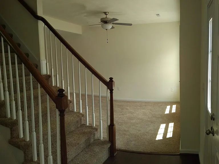 112 Oak Meadow Ln — Photo 15