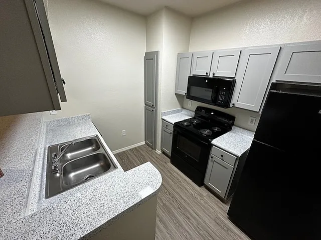 The Lodge at Lost Pines Apartments — Photo 70