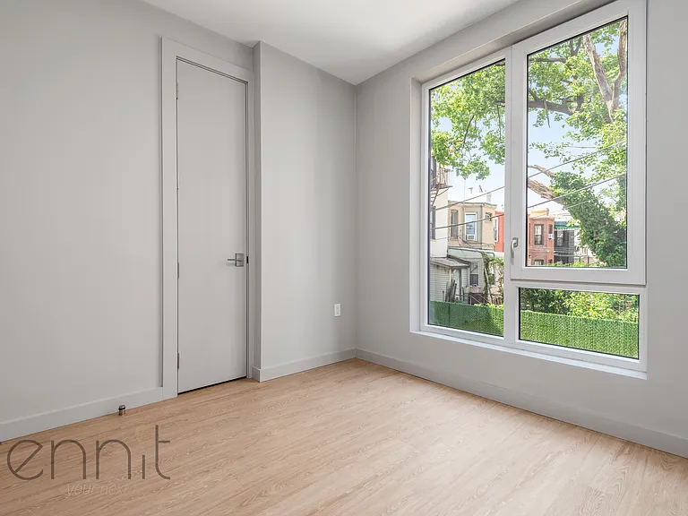 2809 Clarendon Rd #200 — Photo 8