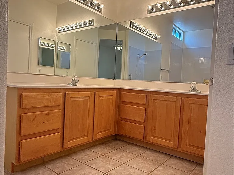 1739 Franklin Chase Ter — Photo 15