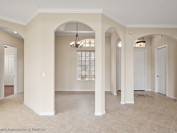 5th image of 2808 Briarwood Ln