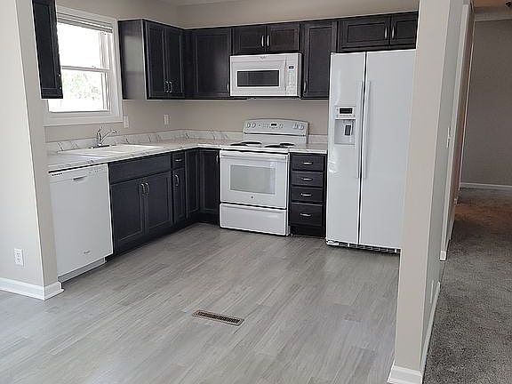 4th image of 1508 James St