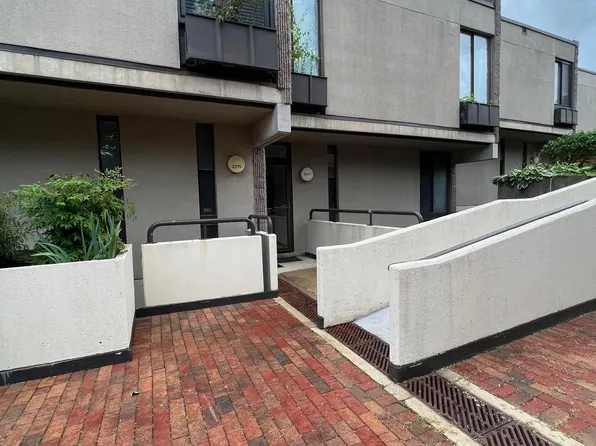 2217 Foxbane Sq, Baltimore, MD 21209