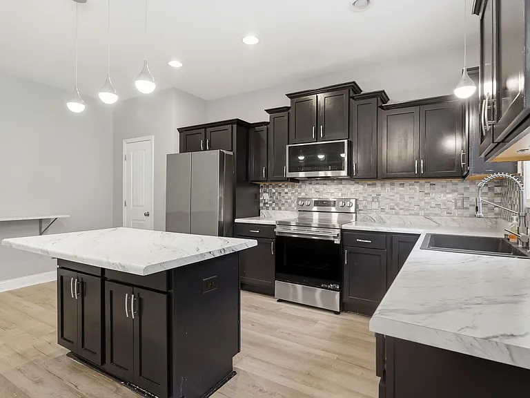1541 Gallant Fox Ct — Photo 21