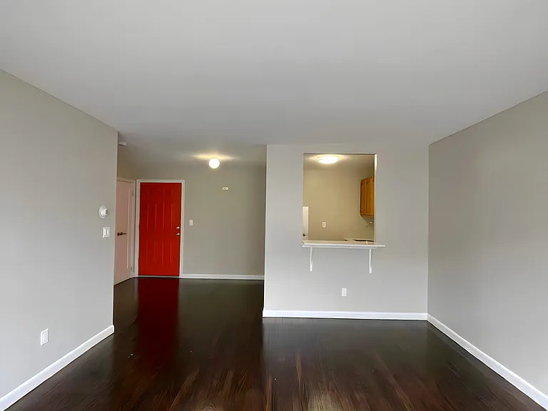 12-105 Willard St #104 — Photo 10