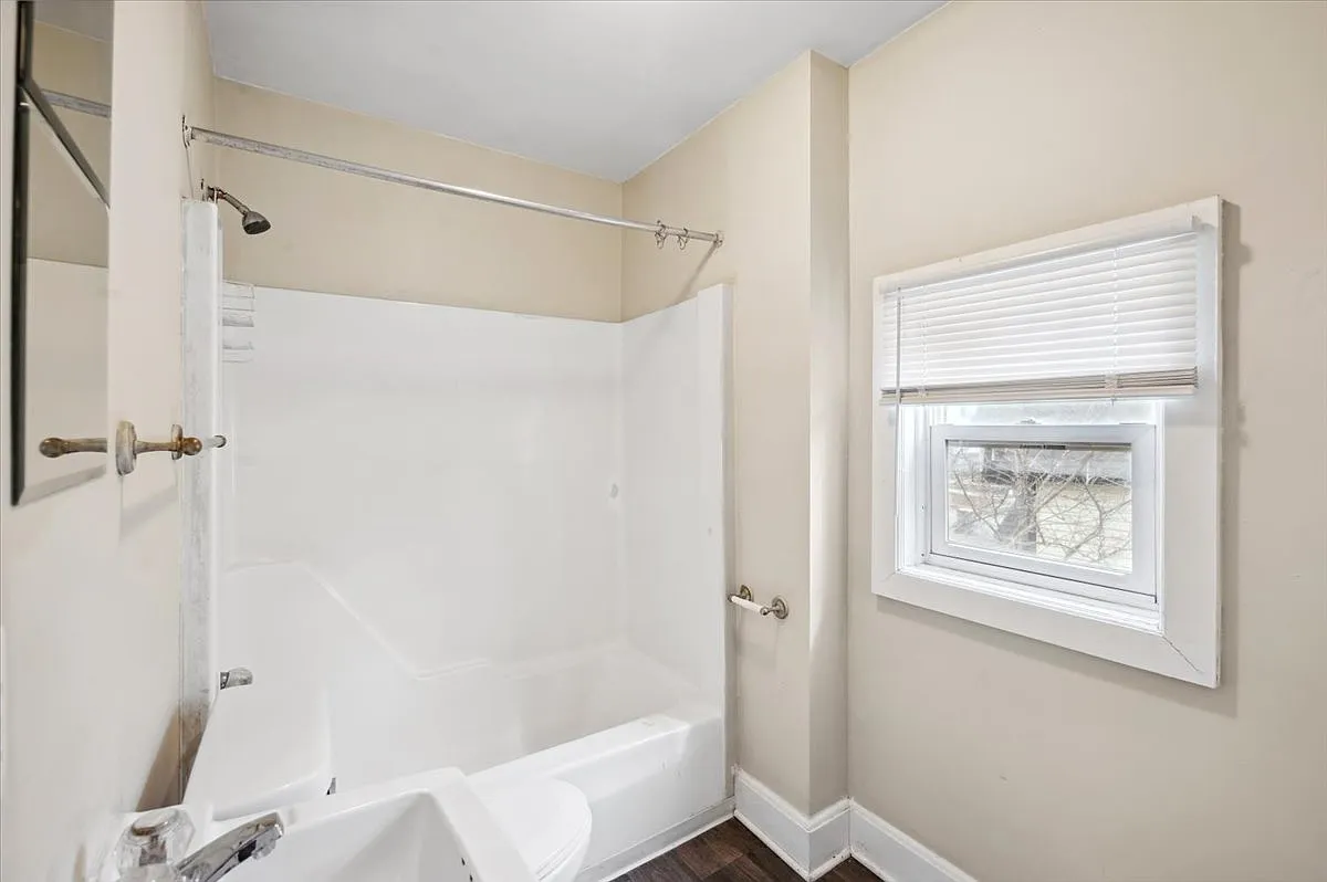 941 Prince St SE — Photo 4