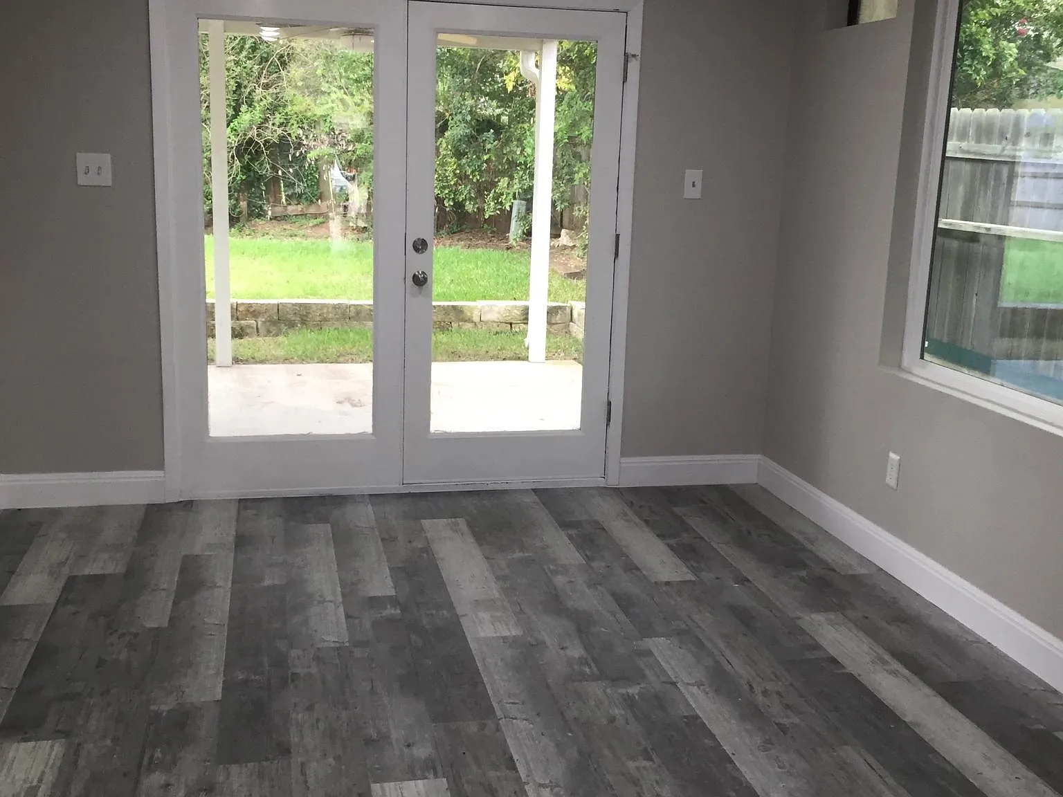 4 bed, 2200 sqft, $2,350 — Photo 4