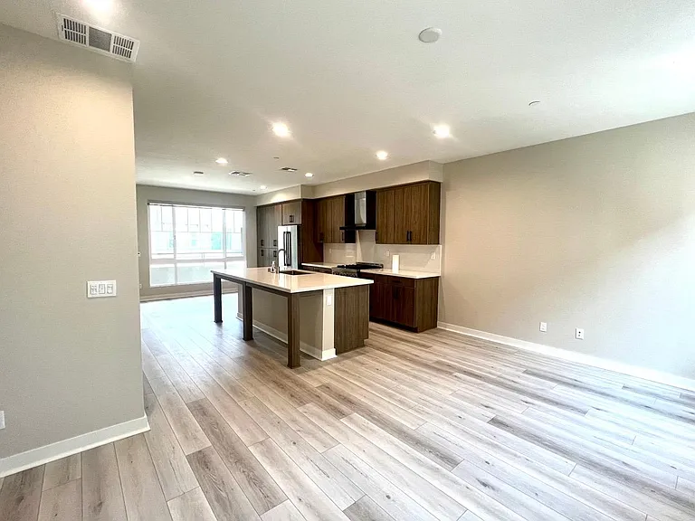 13072 Lumen Way — Photo 6