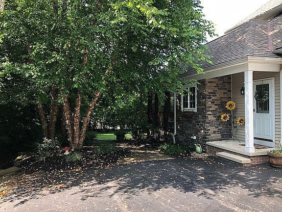 2nd image of 7965 Bainbrook Dr