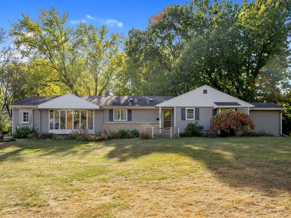 3532 Elmo Cir, Minnetonka, MN 55305