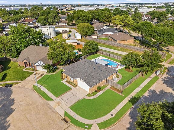 2nd image of 11014 Rippling Fields Ct