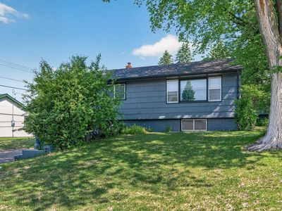 765 Rose Pl, Roseville, MN, 55113