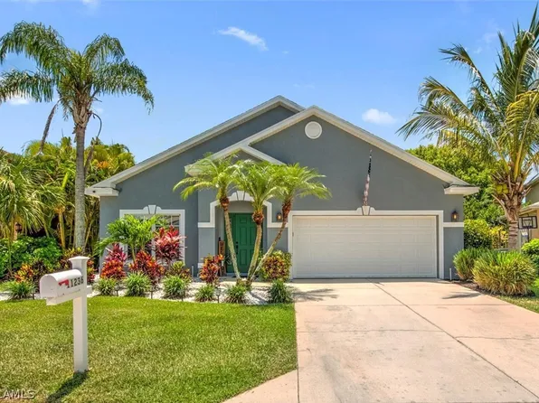 11236 Cypress Tree Cir, Fort Myers, FL 33913