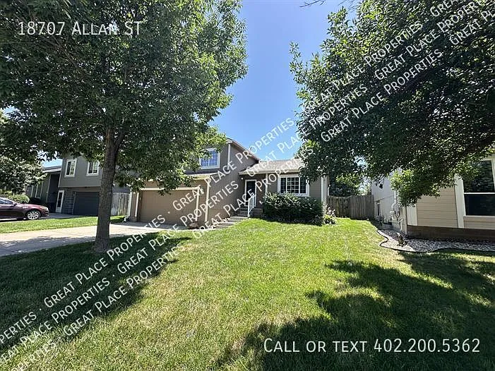 3 bed, 1427 sqft, $2,199 — Photo 4