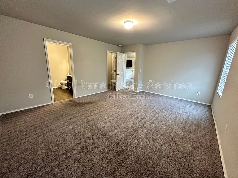9913 Rattlesnake Ln — Photo 13