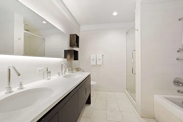 Rented by Compass | media 22