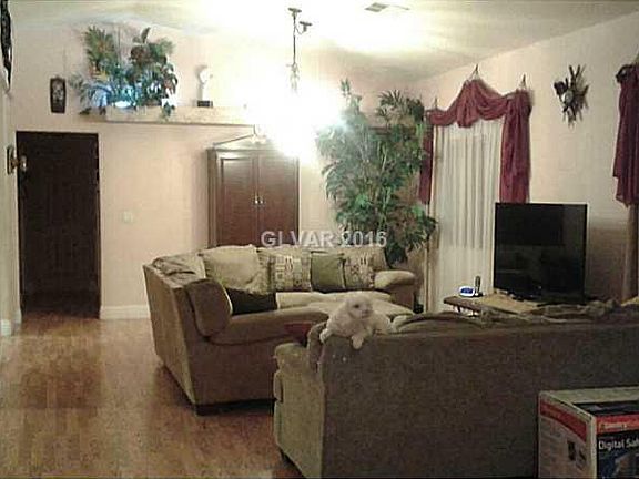 5th image of 1923 Fairhaven St