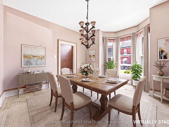 5th image of 116 Catharine St S
