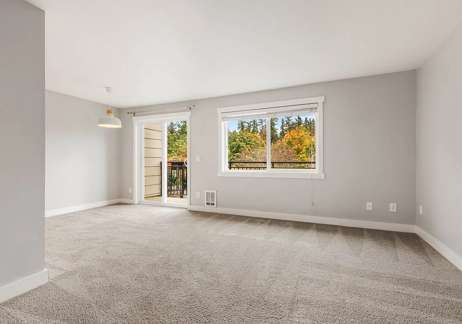 Enjoy Riverfront Living in the Heart of Downtown Redmond! — Photo 2