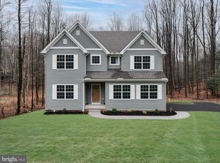 5209 Mountainview Dr, Harrisburg, PA 17112