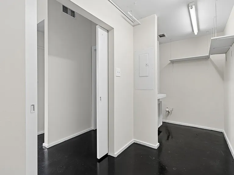 Deep Ellum Lofts — Photo 106