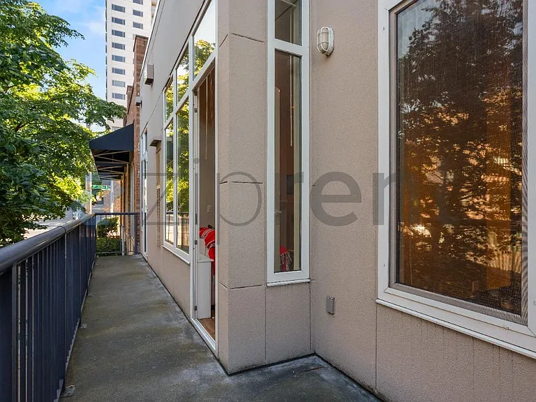 2801 1st Ave #114 — Photo 23