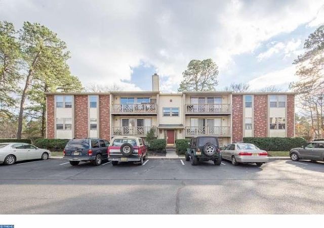 1st image of 86 Sweetfern Ct