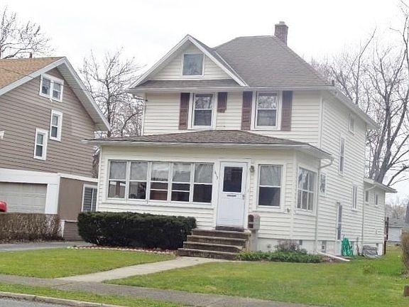 3rd image of 613 Roosevelt Ave