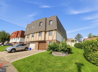 15126 Kovats Dr, Philadelphia, PA 19116