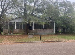 310 Hosfelt Ln, Mobile, AL 36607