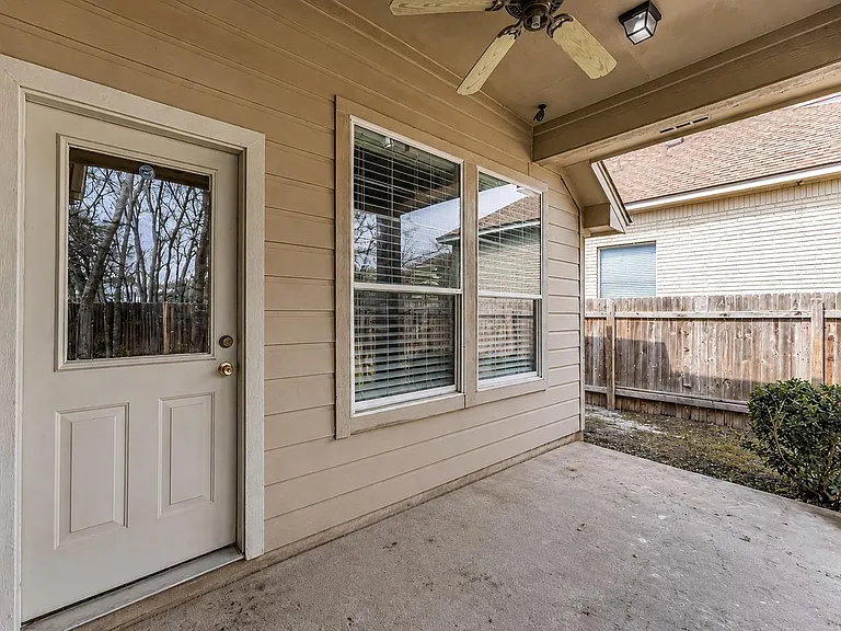 1402 Weatherford Dr — Photo 25