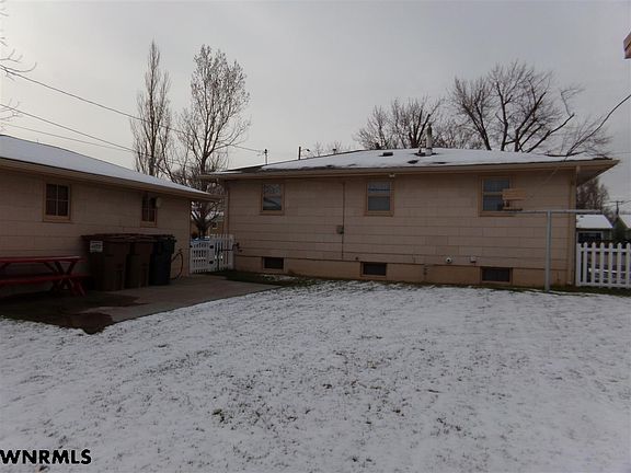 2nd image of 1014 Schmid Dr