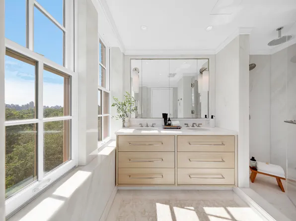 360 Central Park West image 11 of 16