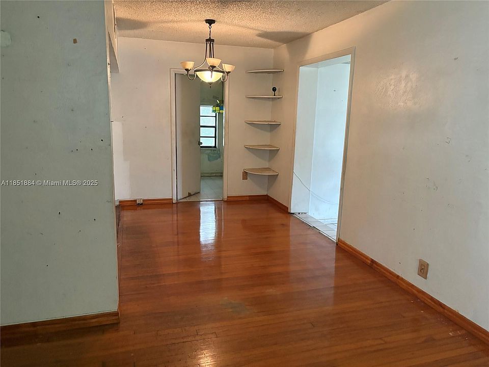 2nd image of 7850 SW 16th St