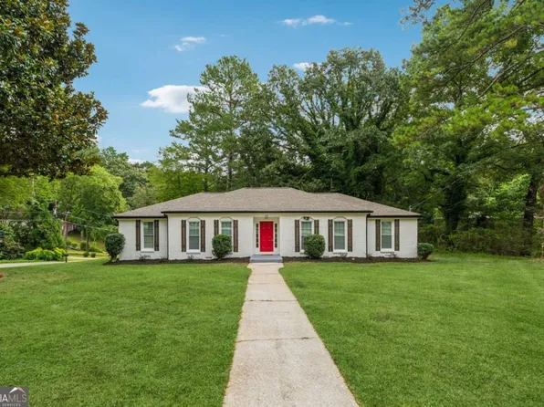 676 Bralorne Dr, Stone Mountain, GA 30087