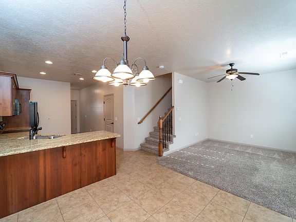 5th image of 370 Buena Vista Blvd #1