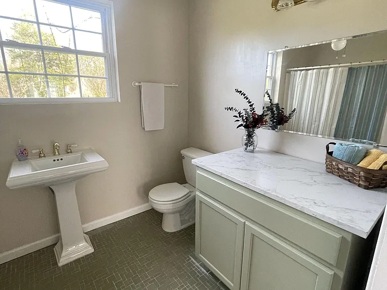 4080 Bernard Rd — Photo 19