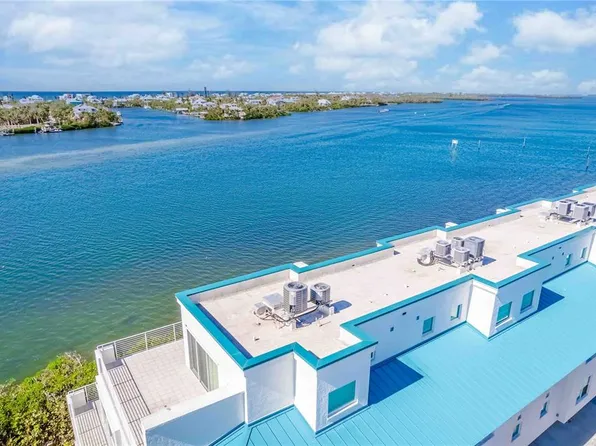 8017 Bay Pointe Dr, Englewood, FL 34224