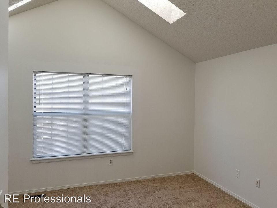 2nd image of 17178 E Whitaker Dr Unit B