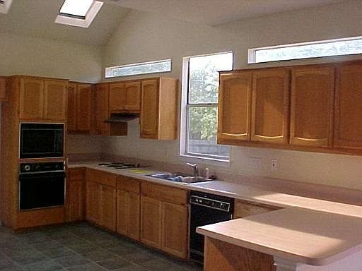 3rd image of 4903 SILENT LAKE DR