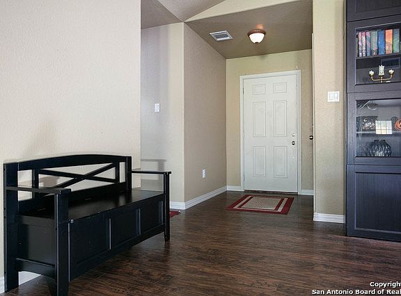4th image of 7130 Sun Valley Dr