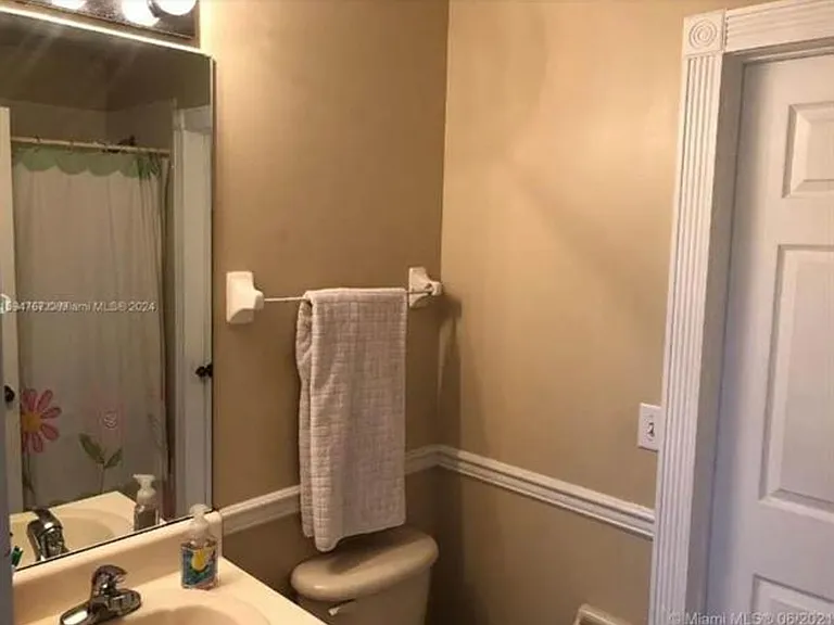 4310 Vineyard Cir — Photo 13