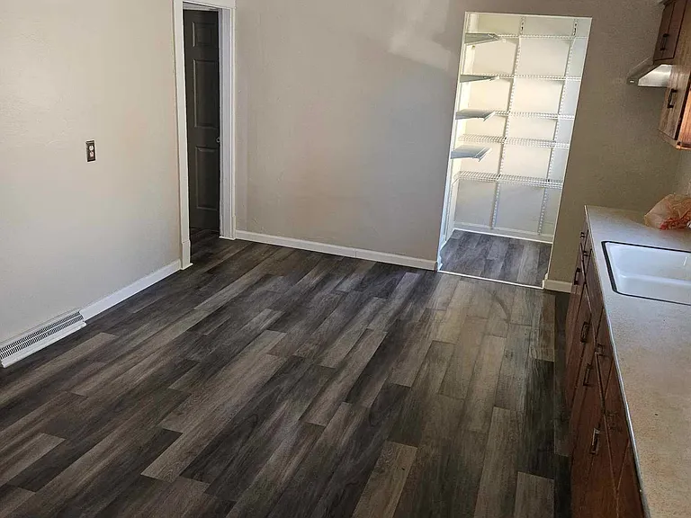 1756 Midland Ave — Photo 1