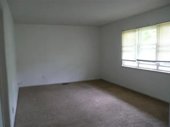 1016 Sunrise Dr, Loveland, OH 45140