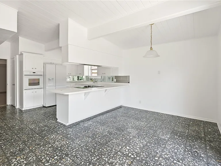 124 E Janin Cir — Photo 8