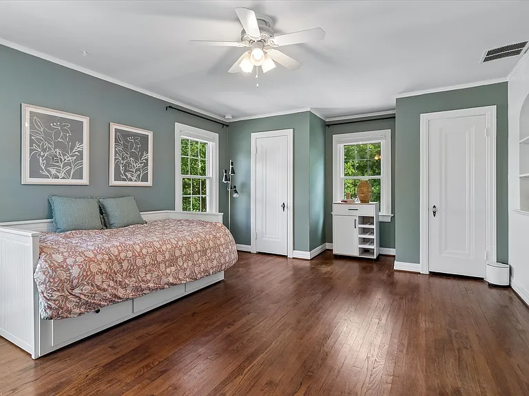 5902 McCommas Blvd — Photo 12
