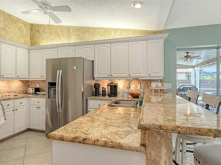 2246 Cork Oak St W — Photo 19