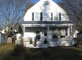 39 Chestnut St, Rockland, ME 04841