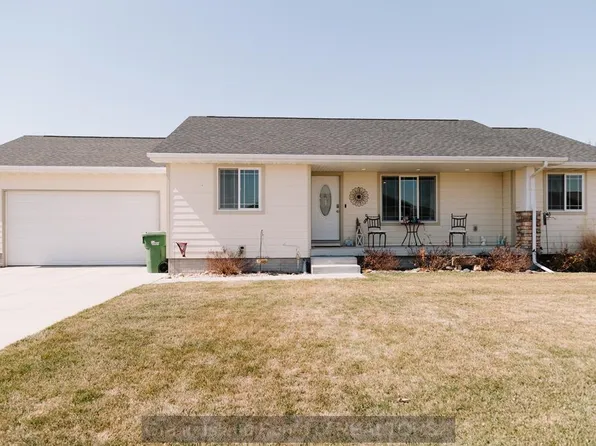 402 Switchgrass St, Grand Island, NE 68803