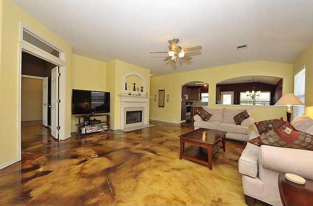 1st image of 3331 Rod Carew Dr